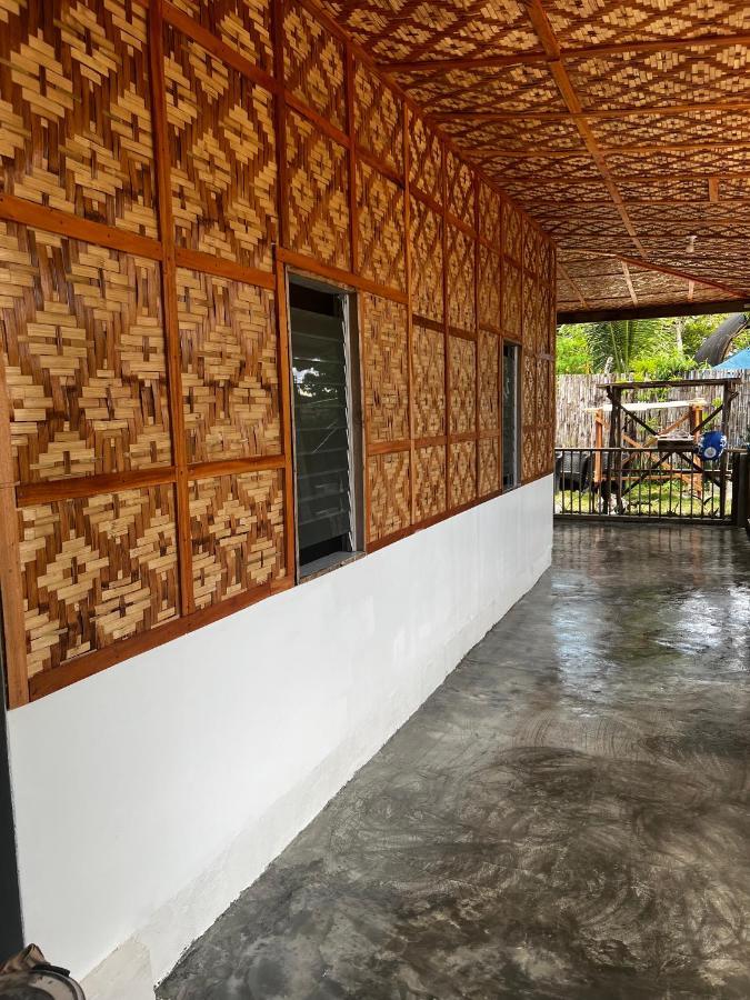 The Backyard Inn 莫阿尔博阿 外观 照片