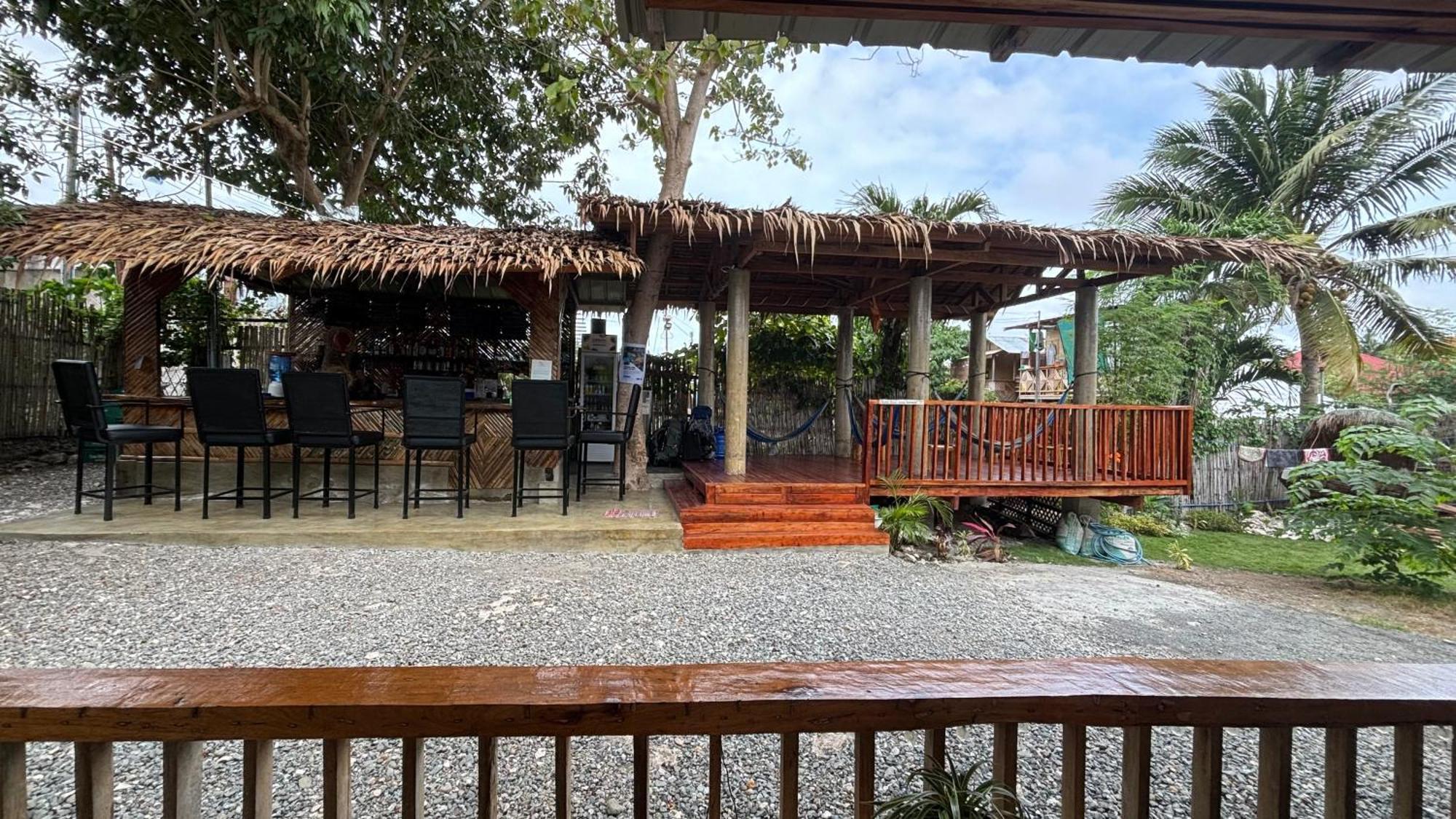 The Backyard Inn 莫阿尔博阿 外观 照片